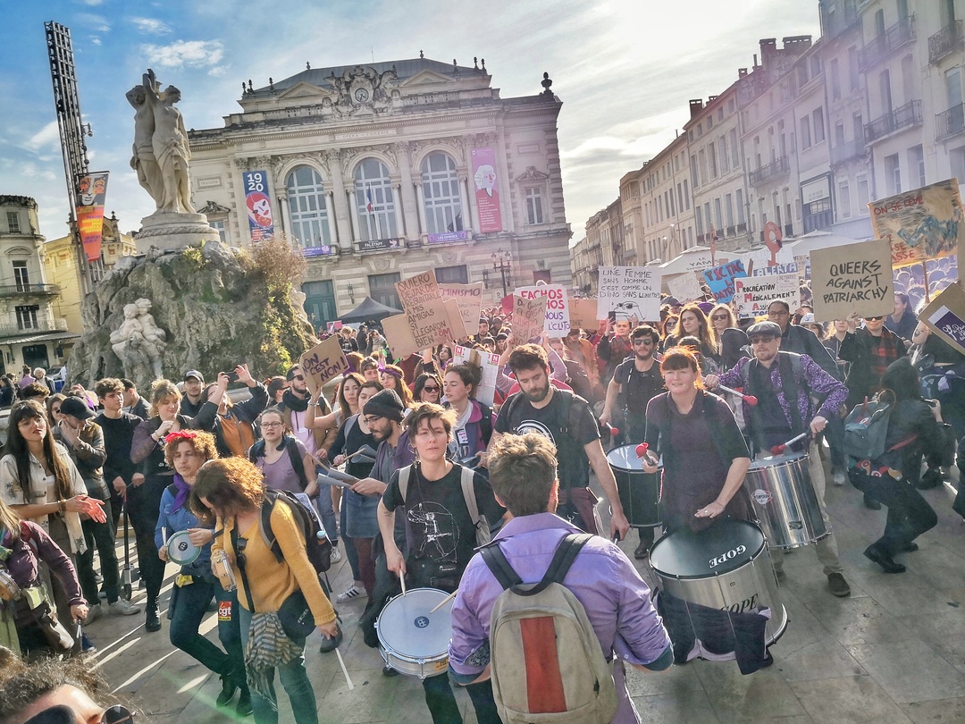 Photo couleur de La Battante à une manif.